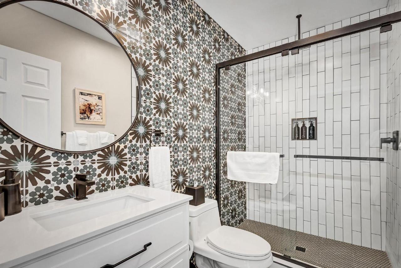 Single Bedroom - Queen Size. Heart Of Downtown Vista Exterior foto