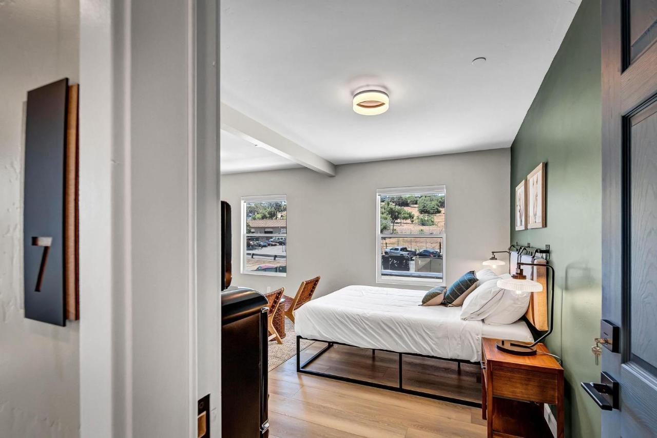 Single Bedroom - Queen Size. Heart Of Downtown Vista Exterior foto